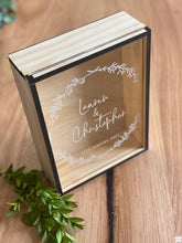 Load image into Gallery viewer, Sand Ceremony Box - Wreath Silver Belle Design