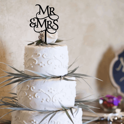 Cake Topper - Cursive Mr & Mrs Silver Belle Design