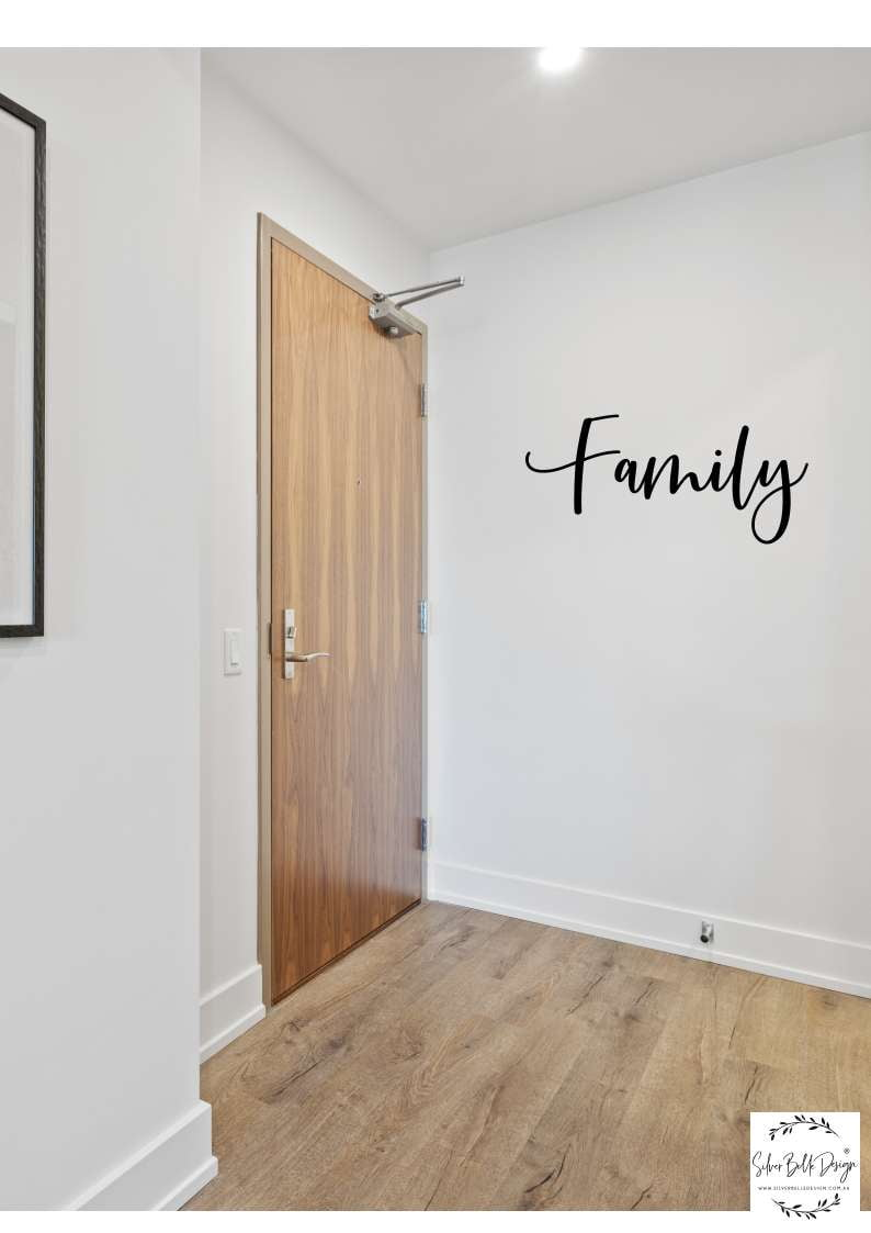 Script Name Plaque Wall Sign - Family Silver Belle Design