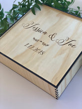 Load image into Gallery viewer, Wedding Keepsake Box Large Silver Belle Design
